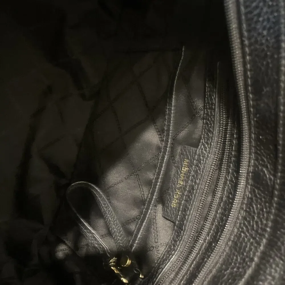 MICHAEL KORS Bedford Black Pebbled Leather Tote and Wallet Set